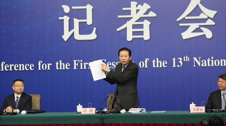 热点：成都挖掘千年石兽身世成谜 专家推测与李冰有关