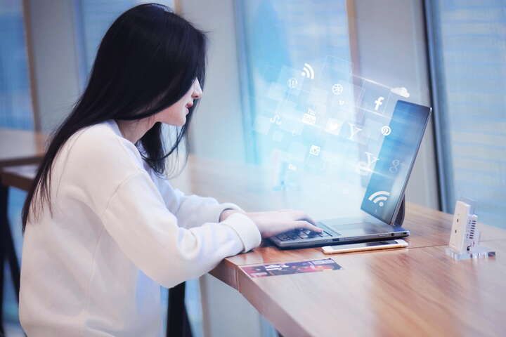 为什么韩剧《[时间](@replace=10001)》的主题曲让人一听就泪崩？