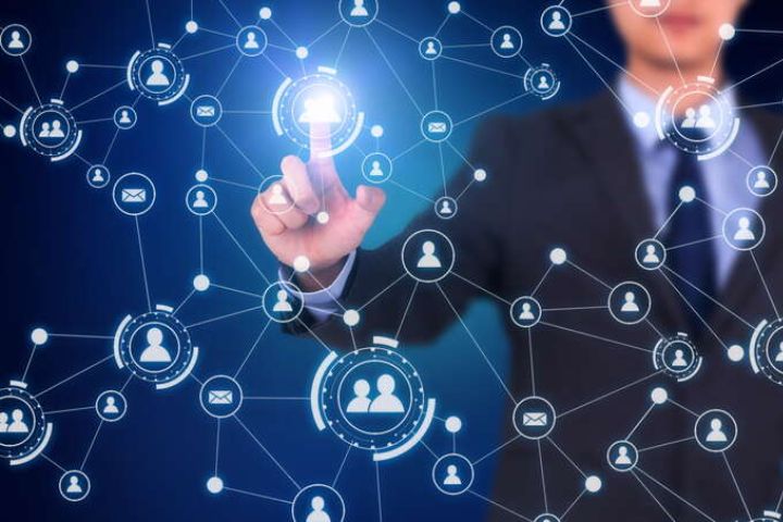 为什么静音红能同时让耳机党和键盘侠疯狂？